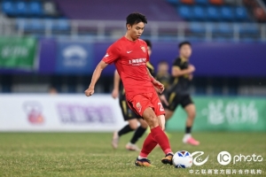 爭議判罰引發波瀾：海港富盛經開隊客場驚險2-0勝杭州臨平吳越隊