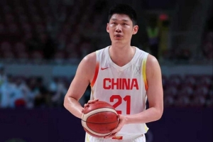 中國男籃生死戰！胡金秋怒吼：一場場打回來！