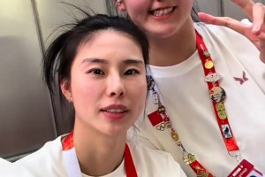 中國女籃加油！王思雨曬參加開幕式視頻 張子宇入鏡