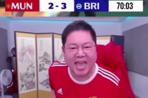 真生氣了！目睹曼聯被三球逆轉，韓國主播直接飆出“西巴”